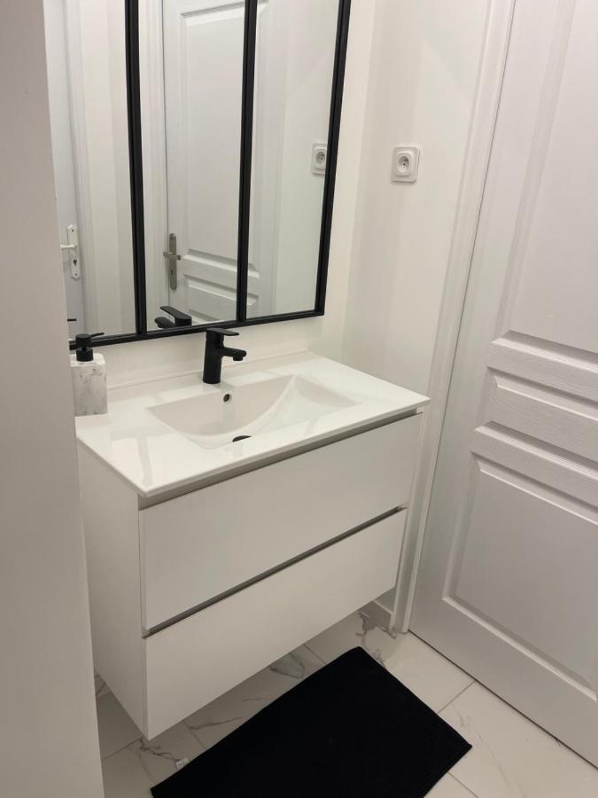 Maison Meublee Avec Parking Мулен Екстер'єр фото